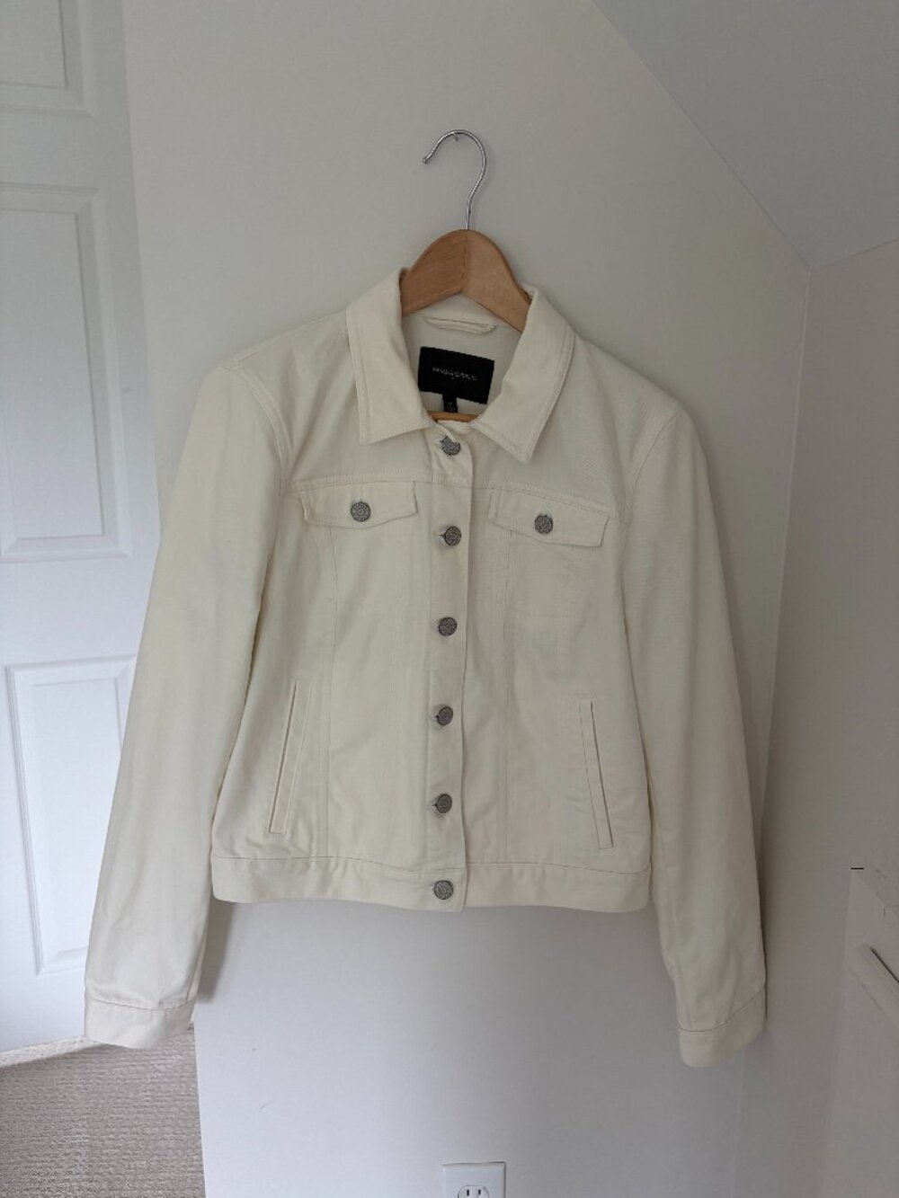 Banana Republic White Denim Jacket - Classic Button- Medium